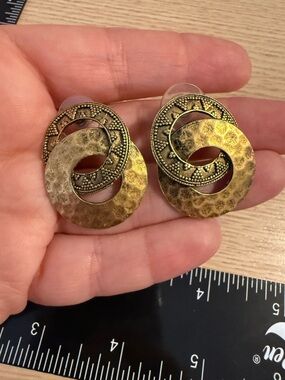 Cara Stimmel‎ Gold Double Hoop Stud Earrings